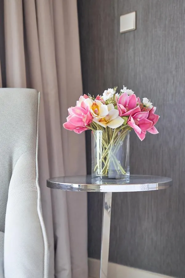 Aliving Superior 3Br Paramount Towers Business Bay -6104 Dubai 0*,